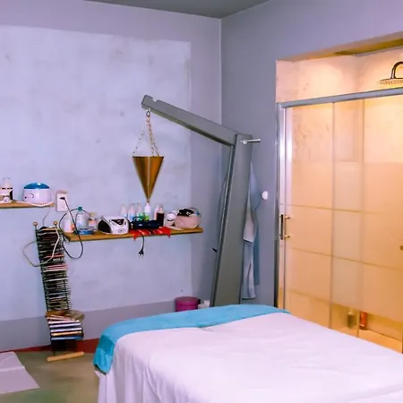 Indaco Centro Ayurveda فندق مبيت وإفطار 2*