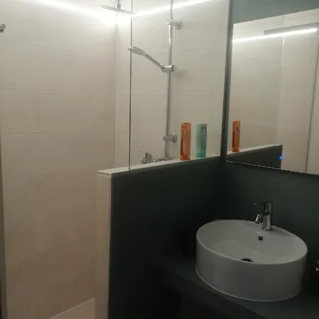 Indaco Centro Ayurveda فندق مبيت وإفطار 2*